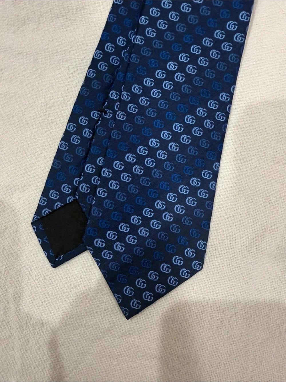 BRAND NEW Gucci Tie
